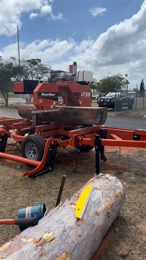 The LT35 Hydraulic Portable Sawmill is your dream sawmill! With hydraulic log handling and loading, blade guide rollers and a road ready trailer, this machine is ready to drive away today! | Combined Saw and Knife | Facebook