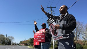 Salisbury Verizon workers join national strike