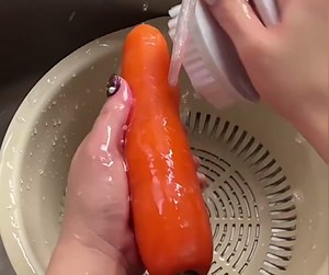 Vegetable Scrubber Brush- 2 Pack Fruit and Vegetable Brushes,Vegetable Brush Scrubber for Food,Veggie Wash Brush with Stiff Bristles Vegetable Cleaner Brush for Fruits,Potatoes,Carrots & More