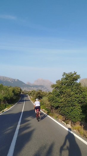 Sa Calobra ride 😃 wonderful day, so quiet 🤫 #cycling #cyclingholiday #mallorcacyclingtours #cyclingtrip #cyclingtour #procyclingholidays #mallorcacycling #cyclingadventure #cyclinggoals #sacalobra | Mallorca Cycling Tours