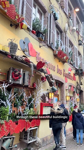 43K views · 919 reactions | Colmar hosts not one, but six different Christmas markets scattered through its medieval old town ❄️ Each market has its own charm — from artisan gifts to mulled wine and twinkling canals  Traveler tip: Visit in the late afternoon and stay into the evening — that golden hour glow turns into full festive sparkle. | Guide to Europe | Facebook