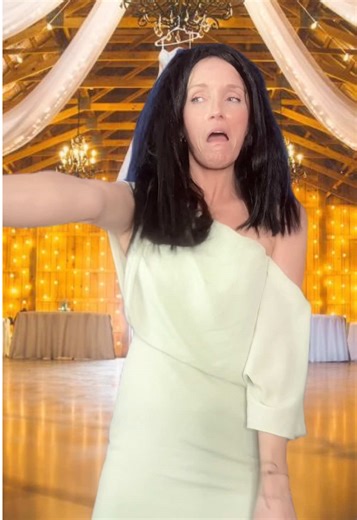 Captivating Moments from Brooklyn Beckham's First Dance