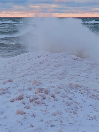 Exploring the Beauty of Lake Superior in Michigan