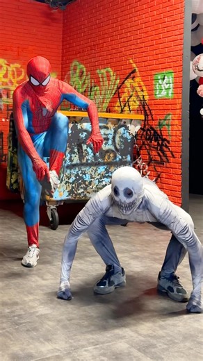 Spider-Man vs Zombie Battle😂#spiderman