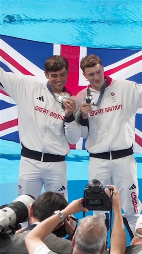 165K views · 6.5K reactions | Tom's final Olympic dive, and a place on the podium ❤️ #TomDaley | discovery+ | Facebook