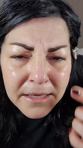 Instant Wrinkle Blurring Primer - Review and Demo