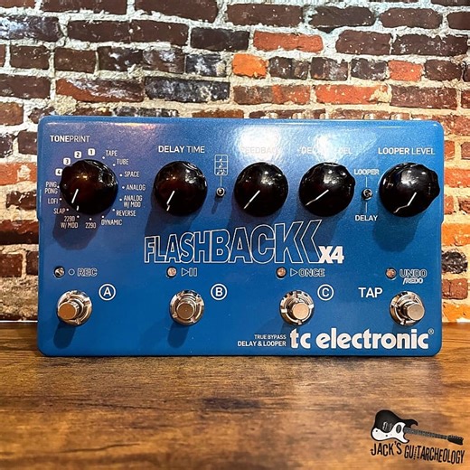DRAFT TC Electronic Flashback x4 Delay Pedal (2010s - Blue) | Reverb Deutschland