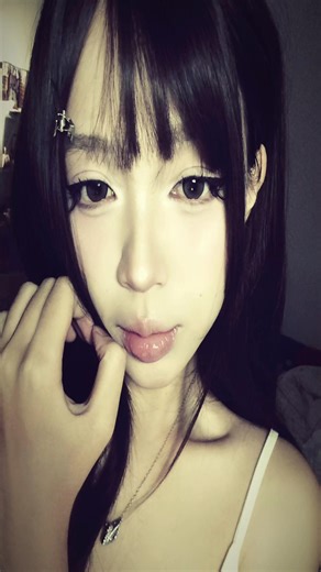 Video của Thuy Linh (@linh.owii) với bản nhạc 오리지널 사운드 - 우라마시