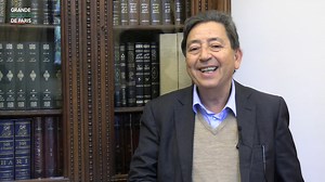 L’#invité de la #GMP : Cheikh Khaled Bentounes. « Je suis heureux d’avoir assisté à cette nouvelle orientation que va prendre la Mosquée de Paris, vers cet islam d’ouverture qui permet aux musulmans de revivre et de connaître l’identité et la spiritualité du message mohammedien ». | Grande Mosquée de Paris مسجد باريس الكبير