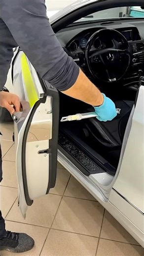 Mercedes E Coupe Door Trim Chrome Delete to Gloss Black Metallic 🛠️✨🚗