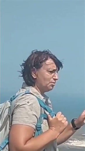 my adventure holiday climbing up anak krakatoa Indonesia🇮🇩