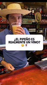 ¿Te gusta el pipeño? 🍇🍷 En Chile, la polémica está servida: ¿Es realmente vino? Dale play para descubrir la historia detrás de este debate y cuéntame en los comentarios si tú eres fan del pipeño o prefieres otro vino. ¡Quiero saber tu opinión! 👇 #pipeño #chile #lapiojera | Marcelo Pino Wine