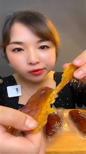 Indulging in some delicious roasted duck! ️閭 Nothing beats this tasty treat. #FoodieFavorites #RoastedDuck | Anna Bowling | Facebook