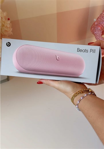 Unboxing Pink Beats Headphones: A Tech Review