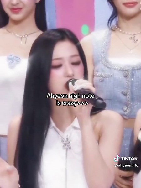 Ahyeon's Mind-blowing High Note Performance Will Leave You Speechless