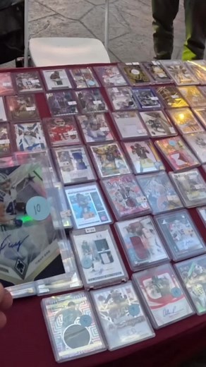 Card show scores!! #sportscards #sportscardcollector #footballcards #cardshow