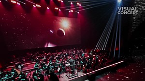 Już 22.03.2026 zapraszamy do COS Torwar w Warszawie na 🌍VISUAL CONCERT 🦩🐢🐋 Koncert muzyki filmowej i epickiej z wizualną podróżą po świecie fauny, flory, niezwykłych krajobrazów, różnorodnych kultur i architektury.⛩🏔🗺🎞 Przeżyj niesamowitą podróż dookoła świata z muzyką na żywo w wykonaniu Orkiestry Symfonicznej CoOperate Orchestra p/b Adama Domurata. Zobacz unikalny, przygotowany specjalnie na to wydarzenie film podróżniczy na gigantycznym ekranie LED o rozdzielczości 6K. | Visual Concert