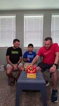 Ritz Bits Spicy Queso – Tiny Crackers with Big Flavor or Not Enough Kick?