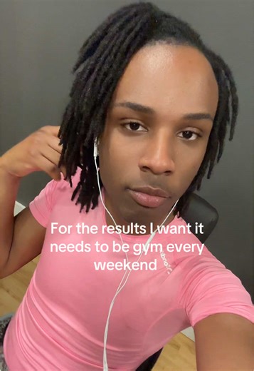 Trinikam (@agiftfromviirgo)’s videos with House Every Weekend - Radio Edit - David Zowie