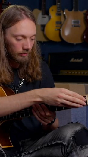 Fingerstyle Insanity! 😮 Mike Dawes played his arrangement for JUMP (Van Halen) here in my studio, and we talked through his creative process and the techniques he used to play this song. Incredible! 📽️ Watch the full video at https://www.justinguitar.com/guitar-lessons/justin-reacts-mike-dawes-jump-van-halen-cover-md-001 | JustinGuitar