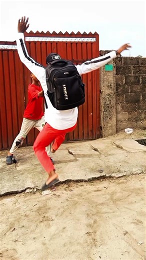 When the devil thinks I'm falling #comedy #funny #freefire #shorts