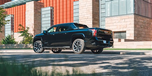 2025 Chevy Silverado EV RST Adds Steering Mode for Diagonal Moves