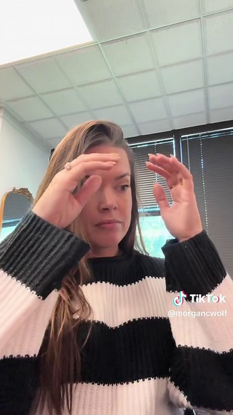 Part 3 - I PROMISE I’LL RETURN YOUR NON-URGENT CALL WHEN I HAVE A SECOND 🫠😭 #deskjob #officehumor #officefails