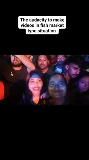 kisi bhi situation me 🫂 #concert #pyrokinesis #festivals #friends