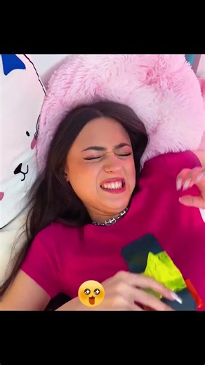 When using your phone take another level 😱 #funnyshorts #diy