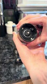 Review of the Stainless Steel Electric Salt and Pepper Grinders