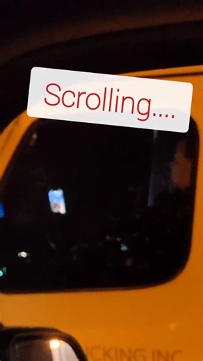 FedEx Driver Scrolls Phone While Driving #cdl #bigrig #fedex #dashcam #distracteddriving #tucson