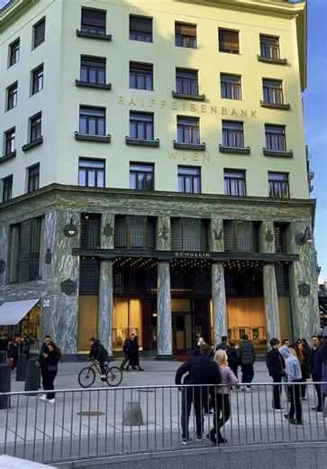 Exploring Vienna: The Ultimate Travel Guide for 2025