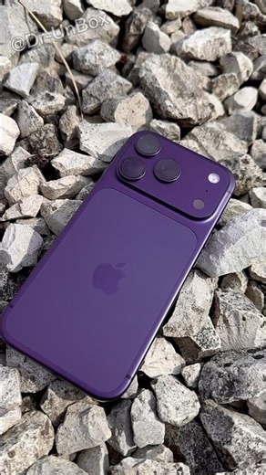 iPhone 18 Pro Review Dark Berry Colour 🍇 #shorts #trending #iphone #iphone18pro #iphone18promax
