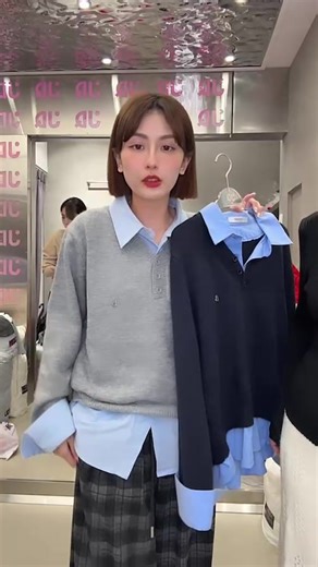 TOLAKU on Instagram: "設計師檔口live+1 . 🩶如何購買：直播下留言 「商品編號/顏色/尺寸+1」 Ex:B04 米m+1 . 直播留言截止至9/30晚間23：59 ⚠️live+1商品10/1晚間23：59全面收單 . ㊙️身體密碼㊙️ 🐷闆娘：163/58 胸圍86.5 腰圍74.5 肚臍圍85 臀圍96 🐻泫編：163/53 胸圍90 腰圍72 肚臍圍79 臀圍92 🐻‍❄️普編：160/48 胸圍82.5 腰圍65 肚臍圍74.5 臀圍88.5"