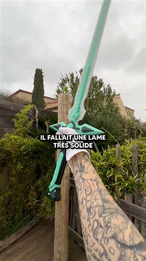 Katana vs Épée longue ⚔️ Le vrai gagnant