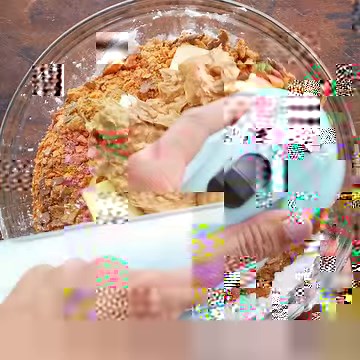 FULL RECIPE➡️ https://www.plainchicken.com/butterfinger-balls-football-friday/ Butterfinger Balls – dangerously delicious!! I could eat the whole batch! Great for partiea and homemade gifts! A must for the Butterfinger lover in your life! | Plain Chicken