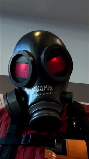 nah, wifey still cute #teamfortress2 #teamfortress2cosplay #notcuteanymore #pyro