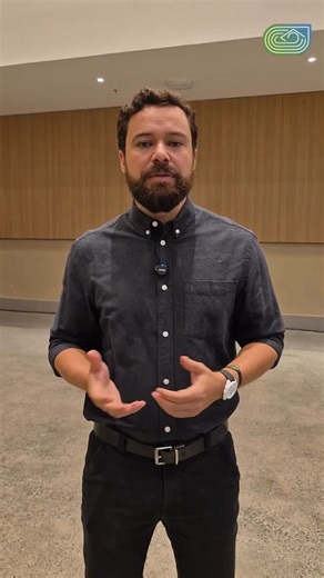 CBAt - Atletismo Brasileiro on Instagram: "COMEÇAR A CORRER É MUITO MAIS DO QUE CALÇAR UM TÊNIS👟💙 O cardiologista e médico do esporte @mateusft compartilha dicas essenciais para quem está dando os primeiros passos na corrida, seja com foco em saúde e qualidade de vida ou pensando em alto rendimento. Avaliação médica, progressão correta, atenção ao corpo e constância: o começo certo faz toda a diferença no caminho. 🏃‍♀️🏃‍♂️ Dê o play, anote as dicas e comece do jeito certo! #caixa #loteriasca