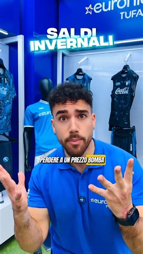 Euronics Gruppo Tufano on Instagram: "SUPERRRR SALDI 🦸🏼 * APPLE IPHONE 17AIR 256GB (vari colori) a 999€ + 2 Biglietti del Napoli (distinti) o 1 Speaker Bluetooth G30 (vari colori) * HISENSE Smart TV 40” LED Full HD Smart a 199€ + 2 Biglietti del Napoli (distinti) o 115 cialde Borbone Promo valide fino al 12 Gennaio e fino ad esaurimento scorte per i clienti STAR CLUB ⭐ #euronicstufano #perte #apple #napoli #saldi"