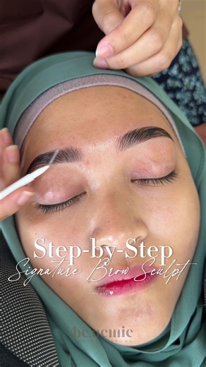 Step-by-Step Signature Brow Sculpt Tutorial