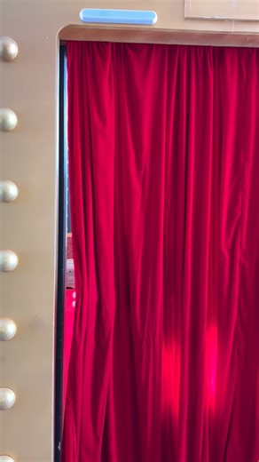 Curious about what Santa’s office looks like? Discover that and so much more only on the Magical Flight to the North Pole! ✨🎅 | Stone Mountain Park