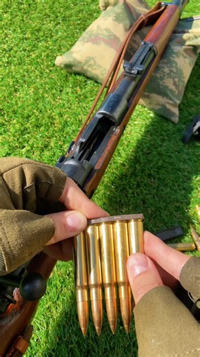 1942 Mauser 98k Rifle ASMR Loading