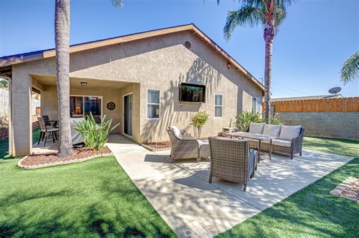 117 Morro, Fallbrook, CA 92028 - MLS SW26070249 - Coldwell Banker