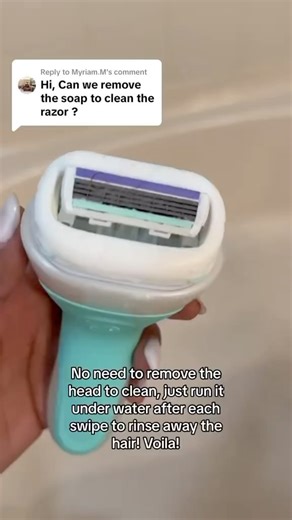 5 comments | How to clean your Intuition razor: Just run the razor under water after each swipe or when you notice the razor is clogged and keep going! #howto #clean | Schick Intuition Canada | Facebook