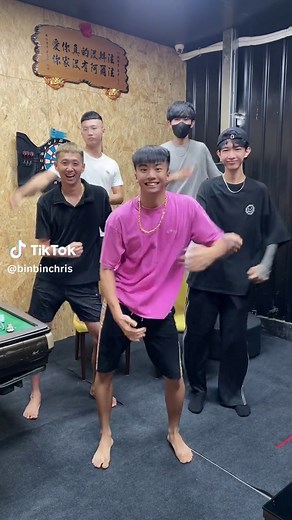 89教科書華麗登場：陳天兵＆王甜心帥帥帥🥴