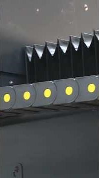 Kraftvolle Leistung des T-Rex Servo / Powerful performance of the T-Rex Servo -CNC-STEP machine