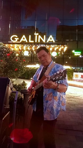 617K views · 8.9K reactions |  Guitar Sings the Melody — Connecting Hearts — #GuitarTrungDung #DanhCaGalina #Cover | Phòng Trà Galina | Facebook