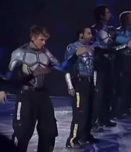 Backstreet Boys “Te One” live Millennium Tour 🩵 #backstreetboys #bsb #millennium #2000s #theone Créditos 🎥: @80s90s2000scutz