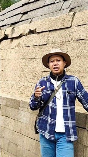 VIRAL !!! TELAH DITEMUKAN TEMBOK KUNO MAJAPAHIT DI ATAS GUNUNG ANJASMORO ?!