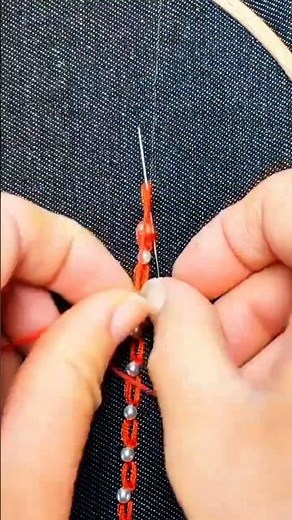 making handicrafts by weaving cloth using a needle and thread